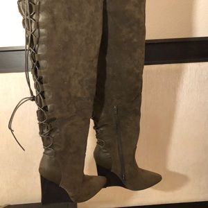 Green thigh high laceu-up wedge boot